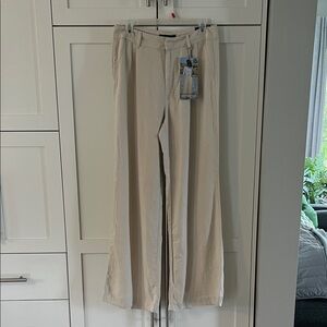 SoundStyle Women's Cream Linen Blend Pants